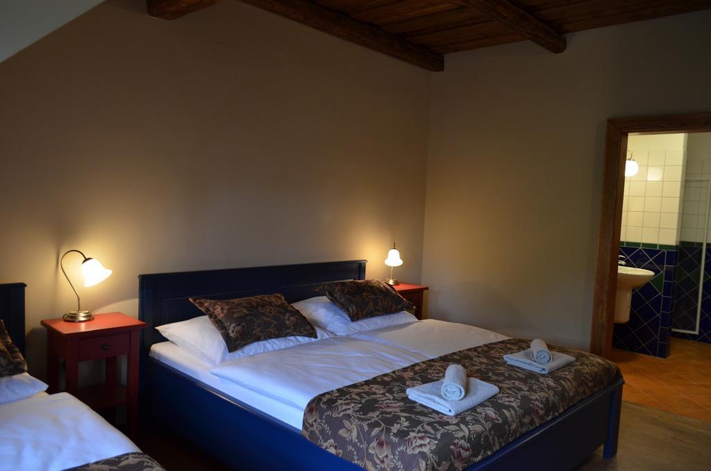 Penzion U Pesiku Červený Kostelec Chambre photo