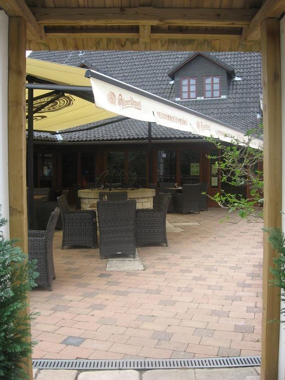 Penzion U Pesiku Červený Kostelec Extérieur photo